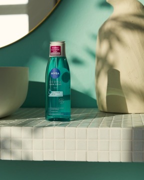 NIVEA DERMA SKIN CLEAR Набор косметики для лица