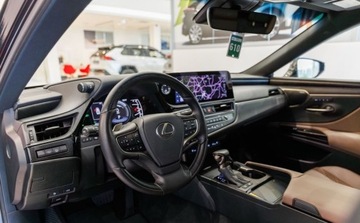 Lexus ES VII (XV70) Sedan Facelifting 300h 218KM 2024 Lexus ES 300h Omotenashi 2.5 Hybryda 218KM, zdjęcie 25