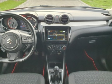 Suzuki Swift VI Hatchback Facelifting 1.2 DualJet SHVS 83KM 2021 Suzuki Swift 1.2 Benzyna 82KM 2021r Ledy Kamera, zdjęcie 34