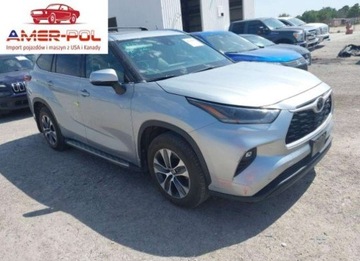 Toyota Highlander III 2021 Toyota Highlander XLE 2021 3.5l 3.5 Benzyna 295KM
