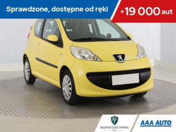 Peugeot 107 Hatchback 5d 1.0 12V 68KM 2006 Peugeot 107 1.0, Klima