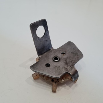 РЕГУЛЯТОР СКОРОСТИ BRIGGS & STRATTON QUATTRO 3,5 л.с.