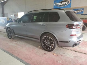 BMW X7 2024 BMW X7 2024, 4.4L, 4x4, M60I, od ubezpieczalni 4.4 Benzyna 523KM, zdjęcie 5