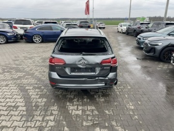 Volkswagen Golf VII Variant Facelifting 1.5 TSI BMT 130KM 2020 Volkswagen Golf Podgrz Klimatronik Czujniki park., zdjęcie 2