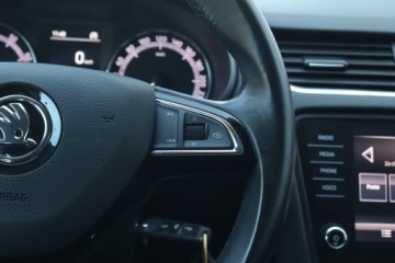 Skoda Octavia III Liftback Facelifting 1.5 TSI ACT 150KM 2019 Skoda Octavia 1.5 TSI, Salon Polska, Serwis ASO, zdjęcie 12