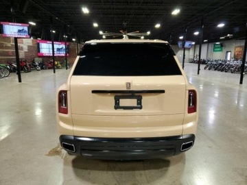 Rolls-Royce 2023 Rolls-Royce Cullinan 2023, 6.8 V12, po wandalizmie od ubezpieczalni 6.8, zdjęcie 5