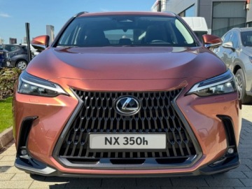 Lexus NX II SUV Facelifting 2.5 450h+ 292KM 2025 LEXUS NX 450h+ Omotenashi AWD Suv 2.5 (292KM) 2025, zdjęcie 2