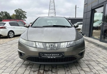 Honda Civic VIII Hatchback 3d 2.2 i-CTDi 140KM 2006 Honda Civic Honda Civic 2.2i-CTDi Executive 2.2 Diesel 140KM, zdjęcie 1