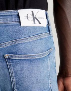 Calvin Klein Jeans spodnie J30J324848 1AA niebieski 30/32