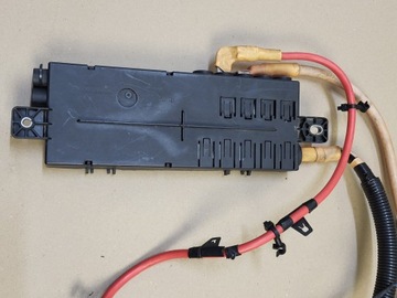 INSTALACE PŘÍVOD KLIKA PLUSOVÁ SKŘÍŇKA POJISTEK JAGUAR F-PACE OE EU