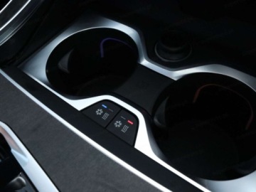 BMW X5 G05 SUV Plug-In Facelifting 3.0 50e 490KM 2026 BMW X5 xDrive50e Sport Suv 3.0 (489KM) 2026, zdjęcie 9