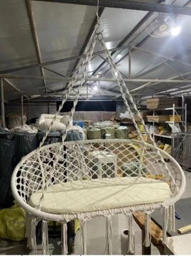 Двойное гнездо аиста с бежевой бахромой