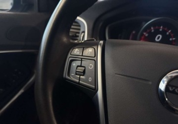 Volvo V40 II Hatchback Facelifting 2.0 T5 245KM 2018 Volvo V40 Inscription 2.0 T5 245KM automat 2018 r., Salon PL, HAK 2.0 245KM, zdjęcie 20
