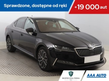 Skoda Superb III Liftback Facelifting 2.0 TDI SCR 200KM 2021 Skoda Superb 2.0 TDI, Salon Polska, 1. Właściciel