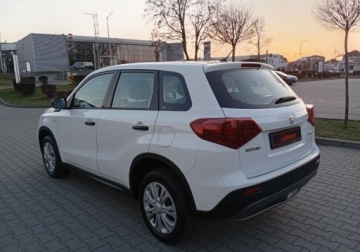 Suzuki Vitara III SUV Facelifting 1.0 BoosterJet 111KM 2018 Suzuki Vitara Zarejestrowany - benzyna - klimatyzacja - serwisowany Benzyna, zdjęcie 9