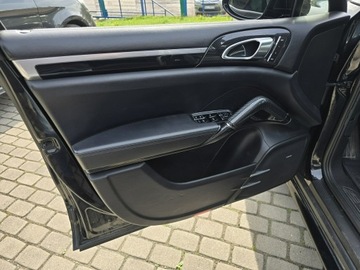 Porsche Cayenne II SUV 4.8 S V8 400KM 2011 Porsche Cayenne S Black Edition, zdjęcie 25