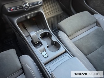 Volvo XC40 Crossover Facelifting 2.0 B3 163KM 2023 Volvo XC 40 PL Salon Core/Plus B3 163KM ACC BLIS M, zdjęcie 29