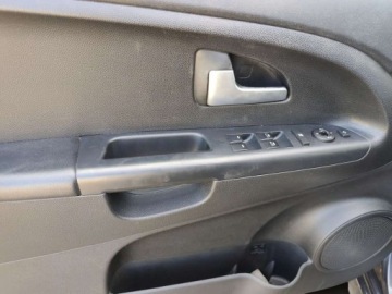 Kia Venga Mikrovan 1.6 DOHC CVVT 125KM 2014 Kia Venga 1.6 Benzyna 125KM, zdjęcie 9