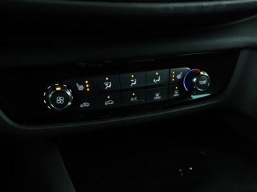 Opel Insignia II Sports Tourer 1.5 Turbo 165KM 2017 Opel Insignia Automat półskóra navi klima auto, zdjęcie 25