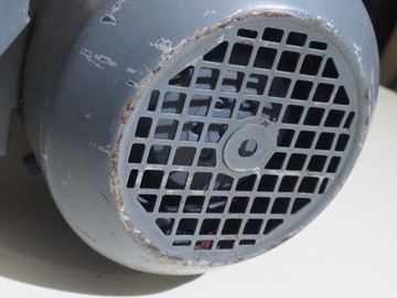 Motoreduktor SEW R43DT80K4TF/VS 0,55 kW 56 obr/min