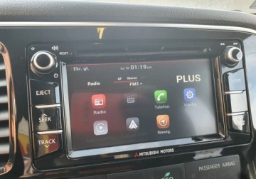 Mitsubishi Outlander III 2018 Mitsubishi Outlander Intense PLUS Kamera GetHelp 2.3 Diesel 150KM, zdjęcie 17