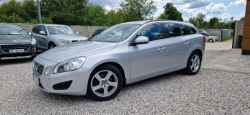 Volvo V60 I Kombi 1.6 DRIVe 115KM 2011 Volvo V60 Super Stan Bezwypadkowy, zdjęcie 2