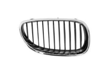 BMW 5 serija E60 E61 03-10 radiatoriaus grotelės chromuotos 51137027062 / 51137027061 – nuotrauka 9