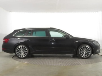 Skoda Superb III Kombi 2.0 TSI 280KM 2016 Skoda Superb 2.0 TSI, Salon Polska, 4X4, Automat, zdjęcie 5
