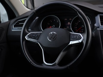 Volkswagen Tiguan II SUV 1.5 TSI EVO 150KM 2020 VW Tiguan 1.5 TSI, Salon Polska, Serwis ASO, DSG, zdjęcie 20