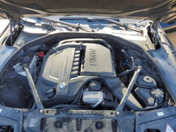 BMW Seria 5 F10-F11 Limuzyna 535i 306KM 2011 BMW Seria 5 2011 BMW 535 XI 3.0 Benzyna 306KM, zdjęcie 10
