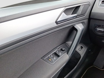 Volkswagen Tiguan II SUV 1.5 TSI EVO 150KM 2019 Volkswagen Tiguan VW Tiguan 1.5 TSI ACT DSG Comfortline 1.5 Benzyna 150KM, zdjęcie 11