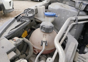 Peugeot 308 II SW 1.6 BlueHDi 120KM 2016 Peugeot 308 2016r. 1.6HDI. Uszkodzony lekko przod i tyl. Jezdzi. 1.6, zdjęcie 20