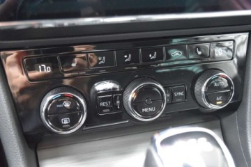 Skoda Superb III Liftback Facelifting 2.0 TSI 190KM 2022 Skoda Superb SalonPL 190KM DSG Style Kessy El.Klapa Podgrz.fot Czujniki Ka, zdjęcie 16