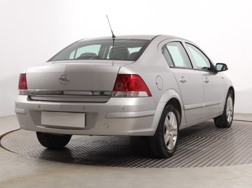 Opel Astra H Sedan 1.6 ECOTEC 115KM 2008 Opel Astra 1.6 16V, Klima, Klimatronic, El. szyby, zdjęcie 4