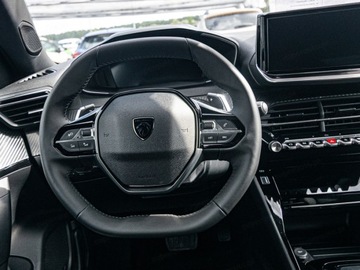 Peugeot 2008 II 2025 Od ręki - Allure 1.2 mHEV 145KM / Pakiet Vision &amp; Drive Assist Plus, zdjęcie 9