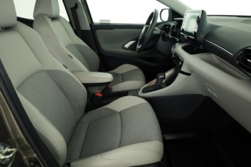 Toyota Yaris IV Hatchback 1.5 Hybrid Dynamic Force 116KM 2021 Toyota Yaris 1.5 VVT-i Hybrid, Salon Polska, zdjęcie 6