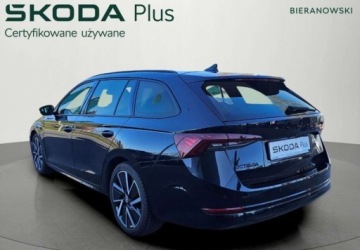 Skoda Octavia IV Liftback 1.5 TSI EVO 150KM 2023 Skoda Octavia Czarna Perla - Sportowe fotele - Top LED Matrix - ACC 210 km, zdjęcie 7