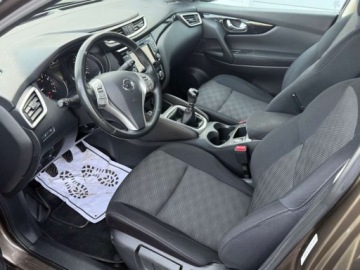 Nissan Qashqai II Crossover 1.2 DIG-T 115KM 2015 Nissan Qashqai Sliczny Qashqai 1.2Benz.115KM Navi Kamera Grzane Fotele Par, zdjęcie 10