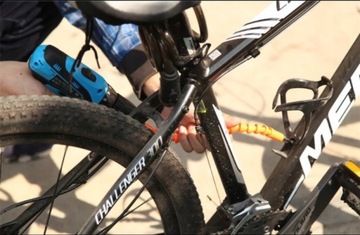 Гибкое удлинение для буровых битов отвертка