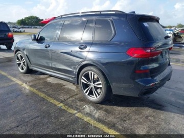 BMW X7 2021 BMW X7 M50I 2021 4.4l 4.4 Benzyna 523KM, zdjęcie 2
