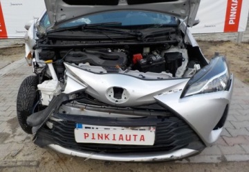Toyota Yaris III Hatchback 5d Facelifting 2017 1.0 VVT-i 72KM 2019 Toyota Yaris Okazja Benzyna 72KM, zdjęcie 4