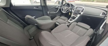 Opel Astra J Hatchback 5d 1.4 Turbo ECOTEC 140KM 2010 Opel Astra Opel Astra 1.4 Turbo Cosmo 1.4 Benzyna 140KM, zdjęcie 19