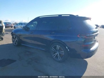 BMW X7 2023 BMW X7 2023r, M60I, 4.4L, XDrive 4.4 Benzyna 523KM, zdjęcie 3