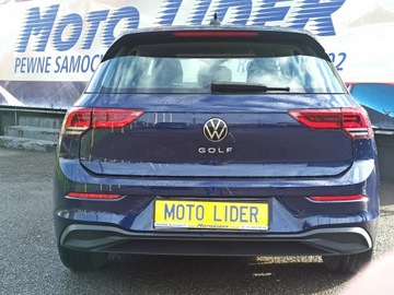 Volkswagen Golf VIII Hatchback 1.5 TSI EVO 130KM 2021 Volkswagen Golf Comfort Line, salon Polska, zdjęcie 4