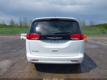 Chrysler Voyager V 2022 Chrysler Voyager 2022 Chrysler Voyager LX FWD 3.6 Benzyna 287KM, zdjęcie 3