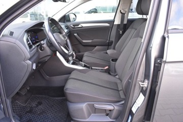 Volkswagen T-Roc I SUV Facelifting 1.5 TSI ACT 150KM 2022 Volkswagen T-Roc SalonPL 150KM TSI DSG Life 17 ZimowySiedzenia komfortoweV, zdjęcie 28