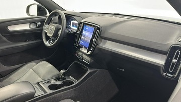 Volvo XC40 Crossover Facelifting 2.0 B3 163KM 2022 Volvo XC 40 B3 Core aut Kombi, zdjęcie 13