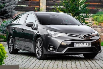 Toyota Avensis III Wagon Facelifting 2015 2.0 D-4D 143KM 2016