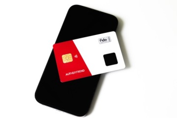 Authentrend ATKey.Card NFC считыватель отпечатков пальцев карта безопасности