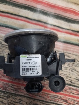 DACIA SANDERO II 0.9 HALOGEN RÁMEČEK MŘÍŽKA NÁRAZNÍKU PRAVÁ